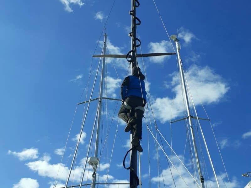 Mast climbing for shorthanded crews - Yachting Monthly